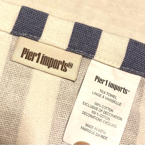 PIER 1 IMPORTS Nautical Stripe Fish Lace Embroidered Zig Zag Towel 29 x 17 in - Picture 9 of 10